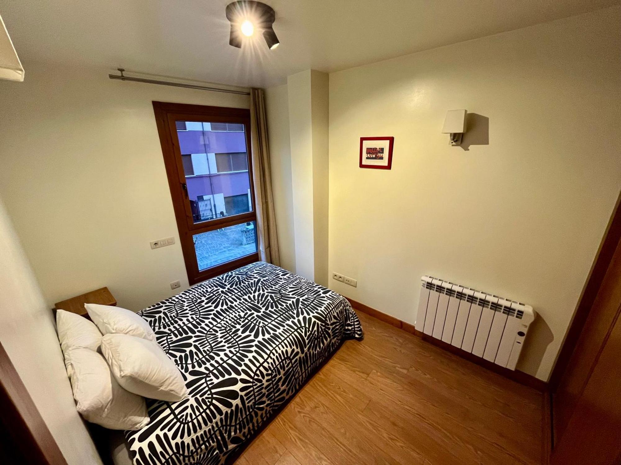 Lotila Flats Cuirgu Aparthotel Felechosa Eksteriør bilde